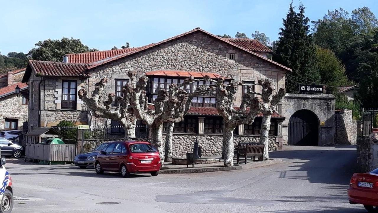 Meson El Pucheru Hotel Barcenaciones Exterior photo